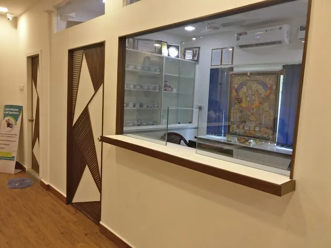 Image of: Dr Shanmugasundars Magna Clinic In Ashok Nagar 2
