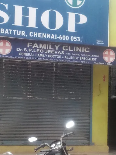 Image of: Dr Sp Leo Jeevas Family In Ambattur