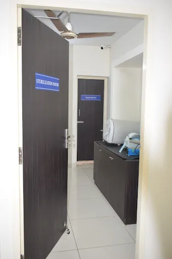 Image of: Dr Tejanis Dental Studio In Kilpauk 3