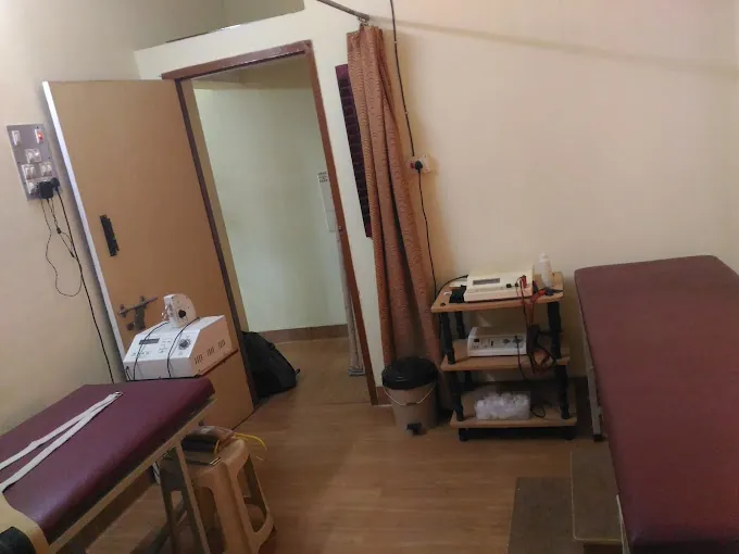 Image of: Eniya Physio Theraphy Clinic In Virugambakkam