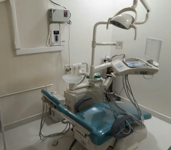 Image of: First Impressions Dental Clinic In Adyar