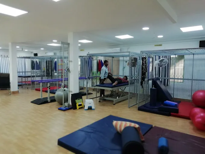 Image of: Healing Hands Health Group In Chennai