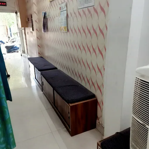 Image of: Kg Dental Clinic In Mandaveli 2