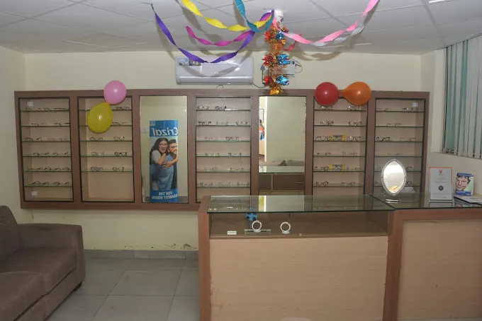 Image of: Leela Eye Clinic In Thiruvanmiyur 3