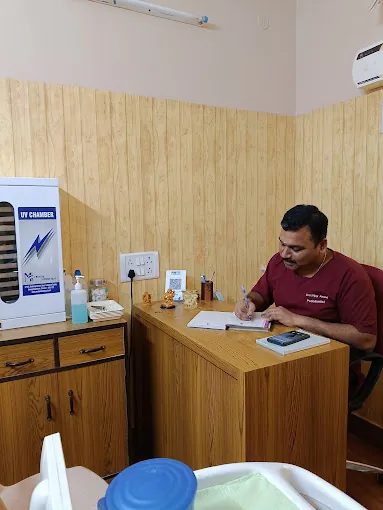 Image of: Nrv Dental Clinic In Pallikaranai 3