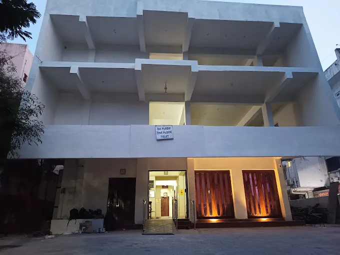 Image of: Rajas Clinic Dr Harisankara Varma In Nungambakkam 2