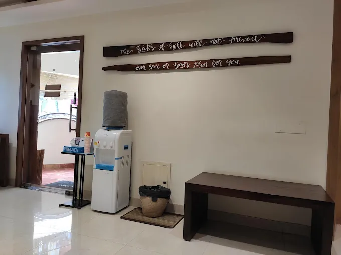 Image of: Sargunars Dental Care In Egmore