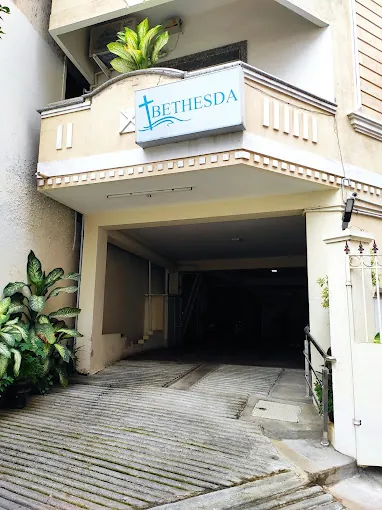 Image of: Sargunars Dental Care In Egmore 2