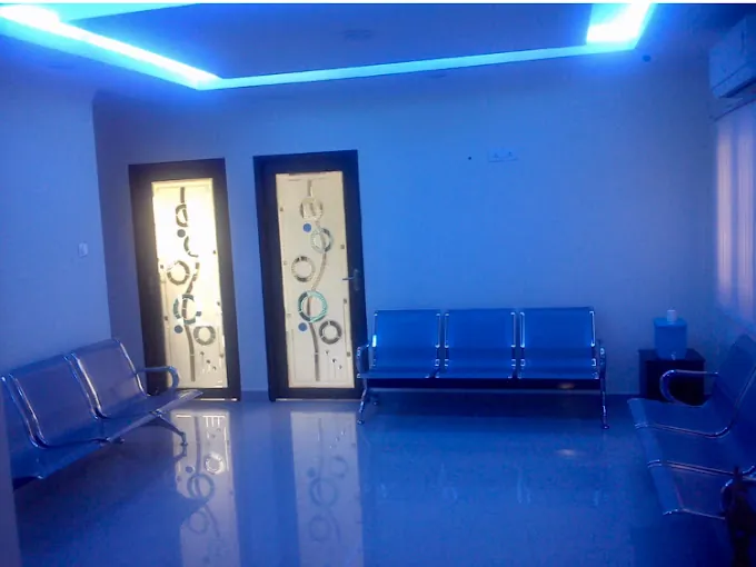 Image of: Smilever Dental Centre In Virugambakkam 3