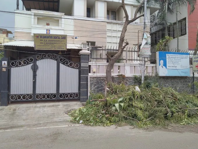 Image of: Sri Danvantari Dental Care In Saligramam