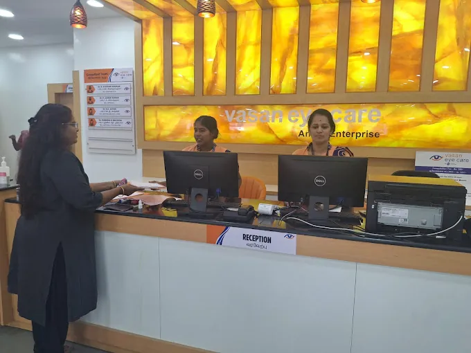 Image of: Vasan Eye Care Hospital In Vadapalani