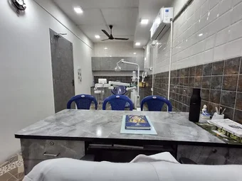 Image of: Agamagizh Dental Care Drar Abinaya In Triplicane