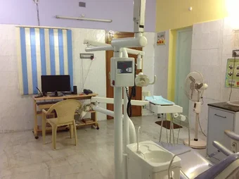 Image of: Radiant Smile Dental Clinic Dr In Virugambakkam
