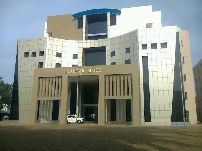 Image of: Academic Block In Guindy