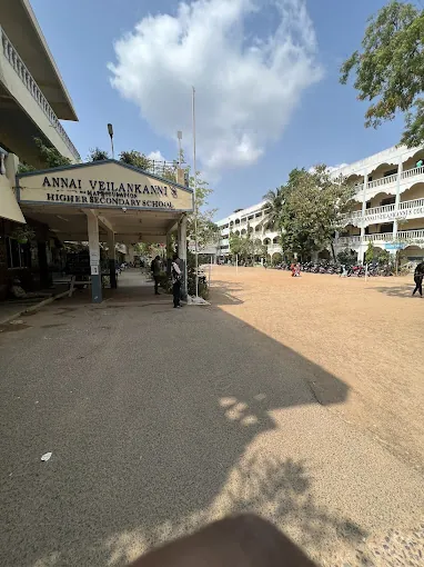 Image of: Annai Veilankannis College Of Pharmacy In Saidapet