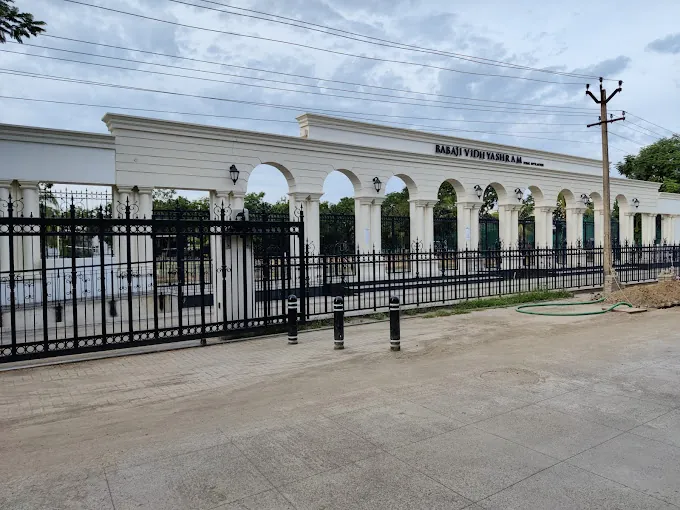 Image of: Babaji Vidhyashram Senior Secondary School In Sholinganallur