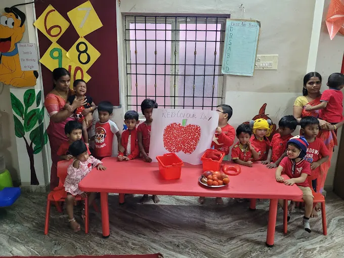 Image of: Chuttys Montessori Play School In Virugambakkam