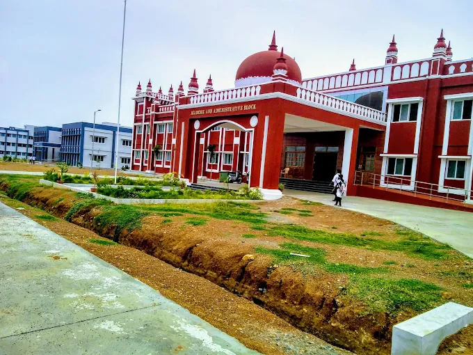 Image of: Dr Ambedkar Government Law College In Chennai