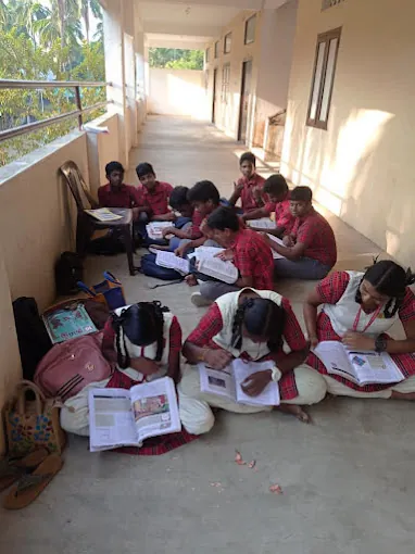 Image of: Drmgr Janaki Matriculation School In Virugambakkam 2