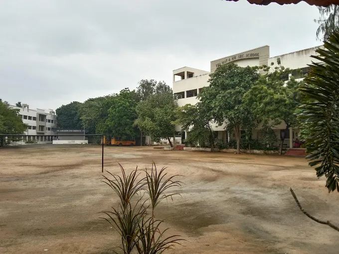 Image of: Fes Matriculation Higher Secondary School In Kodungaiyur