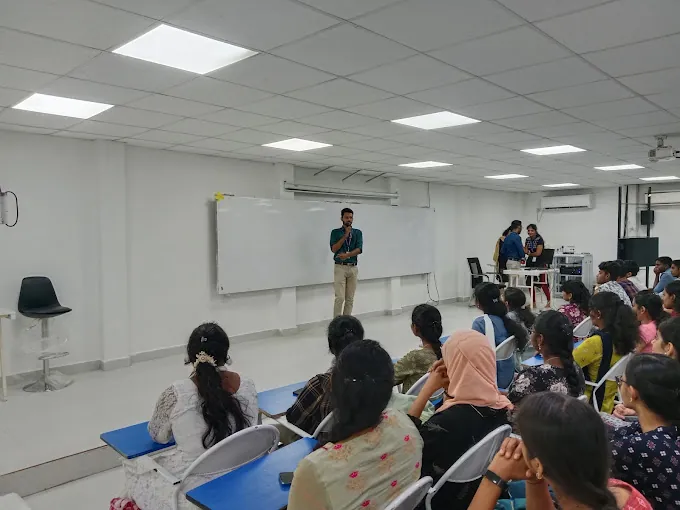 Image of: Lakshara Academy Best Cma Classes In Mambalam 3