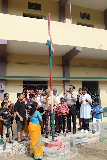 Image of: Lions Club Middle School In Saligramam 3