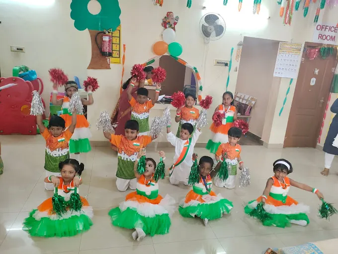 Image of: Little Flowers Play School In Perungalathur