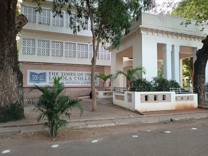 Image of: Loyola School Of Commerce In Nungambakkam 2