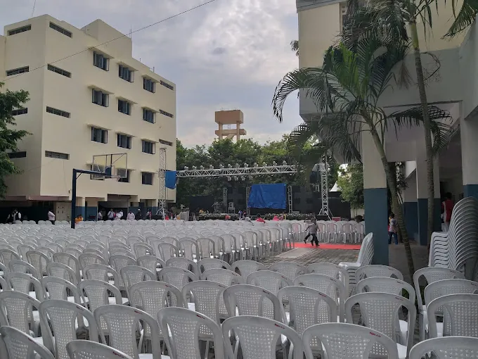 Image of: M E S Razeena Matriculation School In Kilpauk