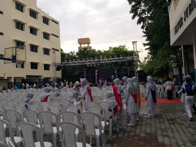 Image of: M E S Razeena Matriculation School In Kilpauk 3