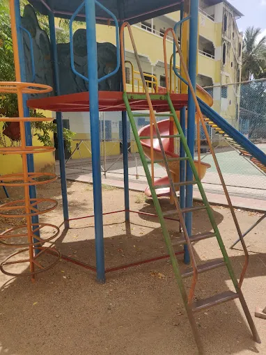 Image of: Oxford Matriculation Higher Secondary School In Mambalam 6
