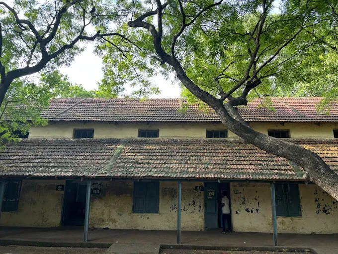 Image of: Pananthope Railway Colony School In Ayanavaram