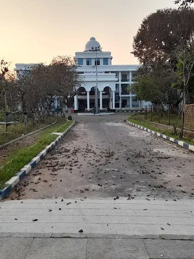 Image of: Queen Marys College In Mylapore 3