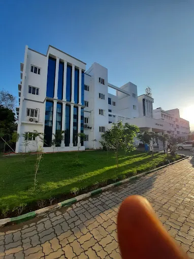 Image of: School Of Excellence In Law In Perungudi