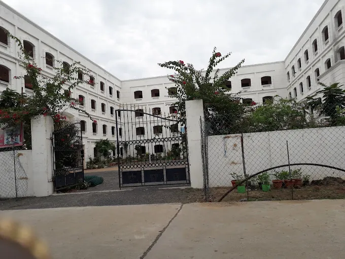 Image of: Sri Muthukumaran Arts And Science In Chennai 3