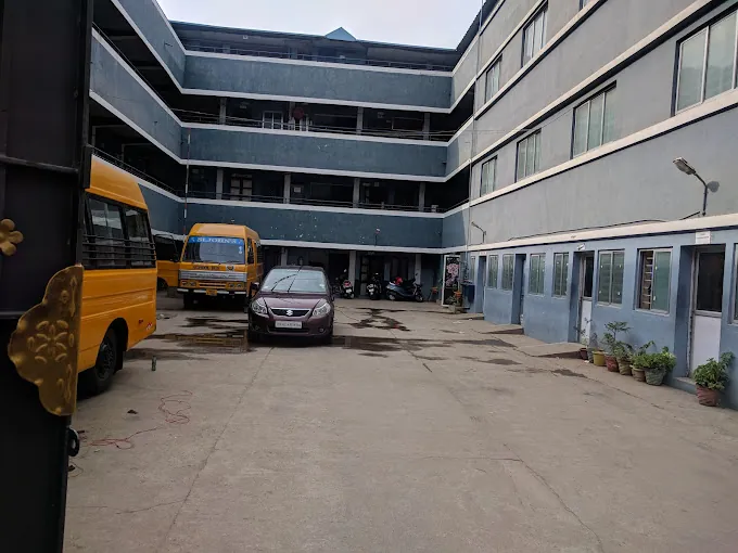 Image of: St Johns Matriculation Higher Secondary School In Virugambakkam