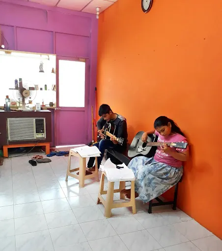Image of: Star Online Music Academy In George Town