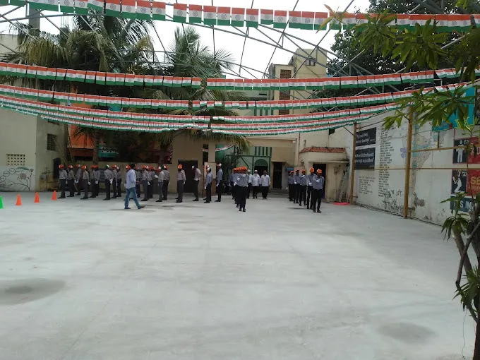 Image of: Sufa Matriculation School In Kodungaiyur