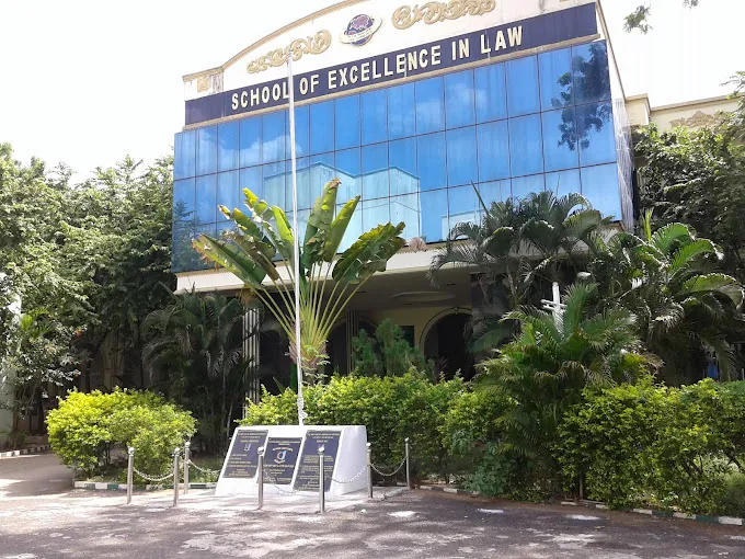 Image of: Tamil Nadu Dr Ambedkar Law University In Chennai 3