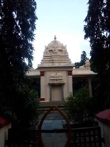 Image of: Theosophical Academy In Adyar 3