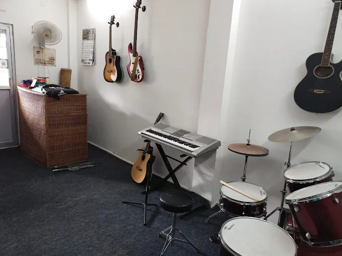 Image of: Trinity Music School In Kolathur 3