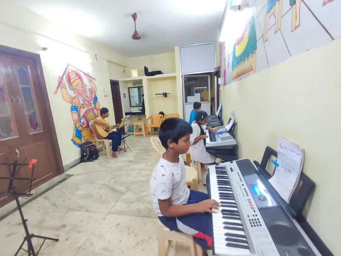 Image of: Vibrato School Of Music Keyboard In Mylapore