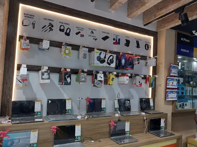 Image of: Girias in Anna Nagar