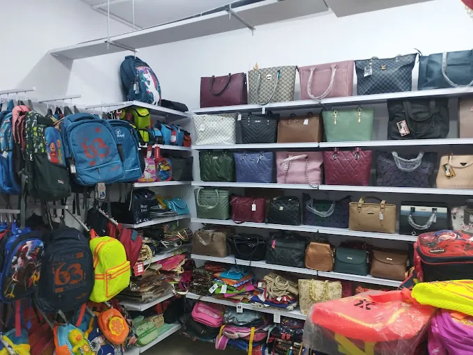 Image of: Buntu Tintu Shoppee In Besant Nagar 2