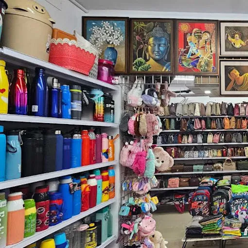Image of: Buntu Tintu Shoppee In Besant Nagar 3