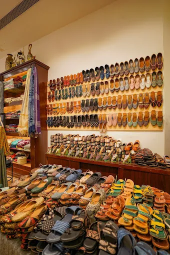 Image of: Crafts Lane In Velachery 2