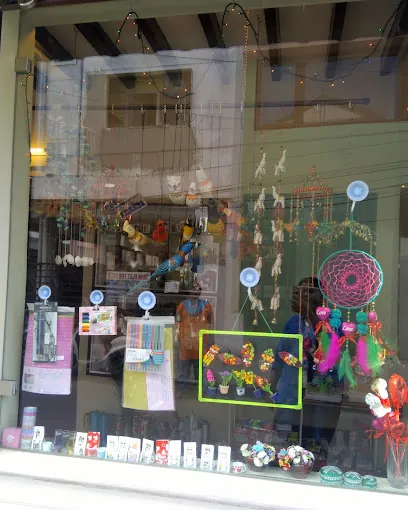 Image of: Gayu Krafts And Gifts In Mylapore 3