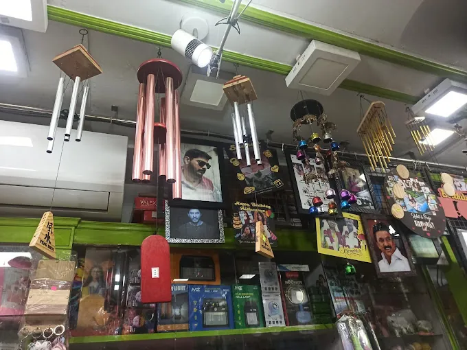 Image of: Gift World In Triplicane