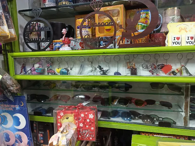 Image of: Gift World In Triplicane