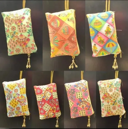 Image of: Hasmi Handicrafts In Kodungaiyur 4